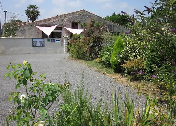 Holiday home Les Du Veau D'or