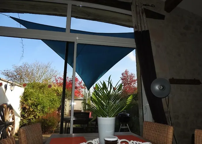 Les Du Veau D'or Holiday home Ozillac